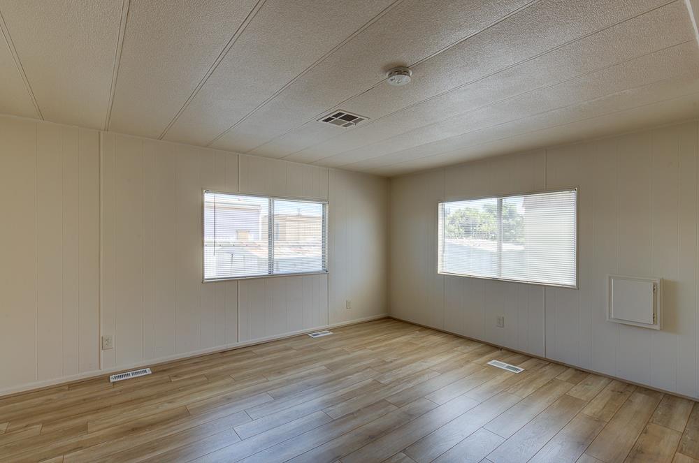 5541 E Tulare St #13, Fresno, CA 93727