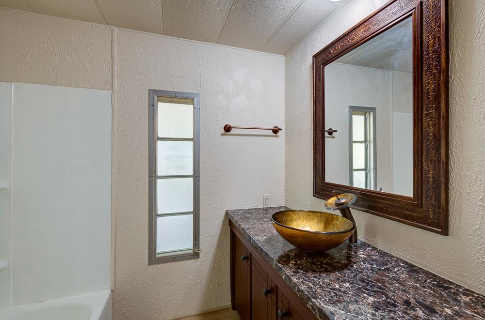 5541 E Tulare St #13, Fresno, CA 93727