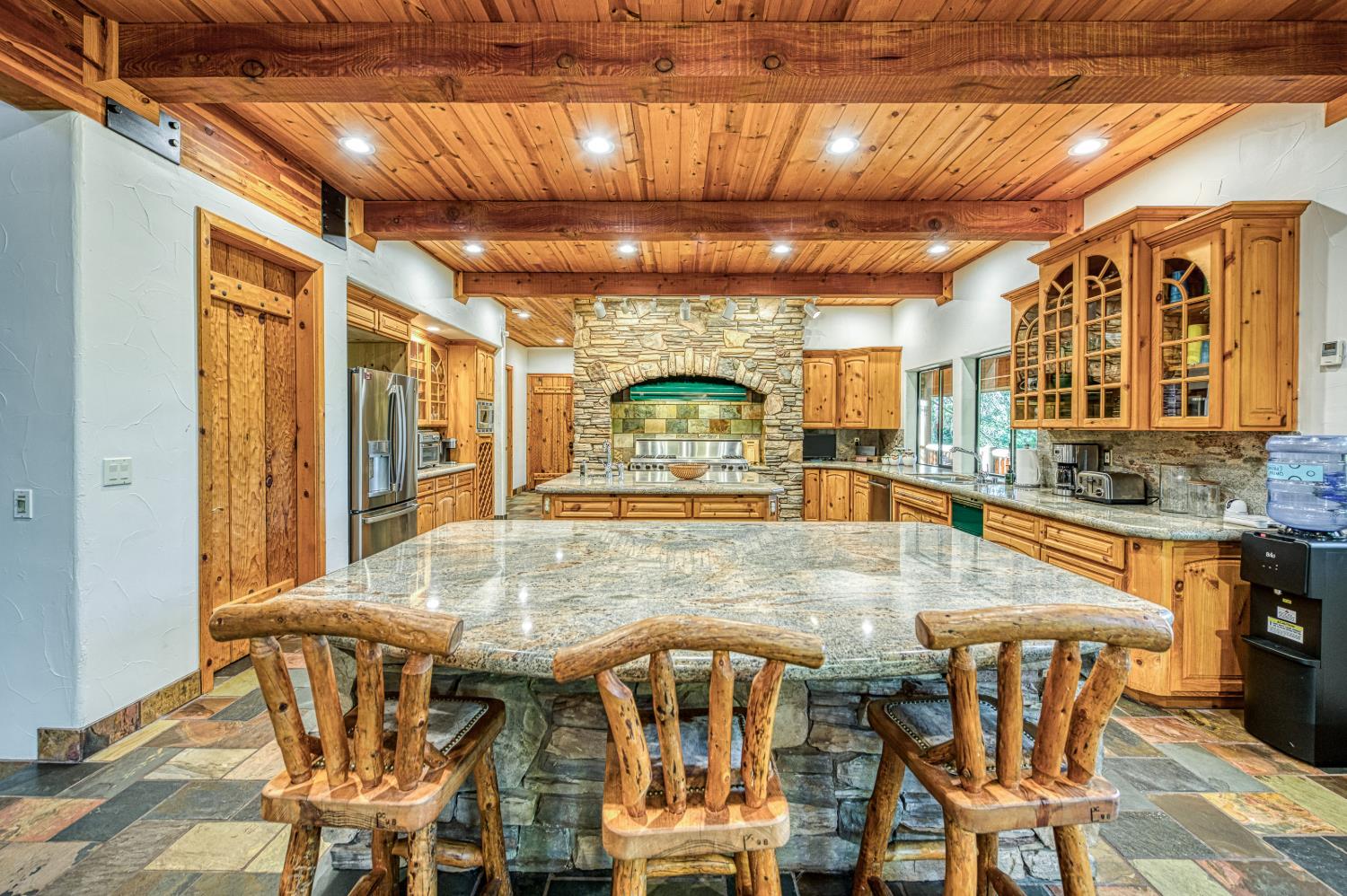 41931 Granite Ridge Rd, Shaver Lake, CA 93664