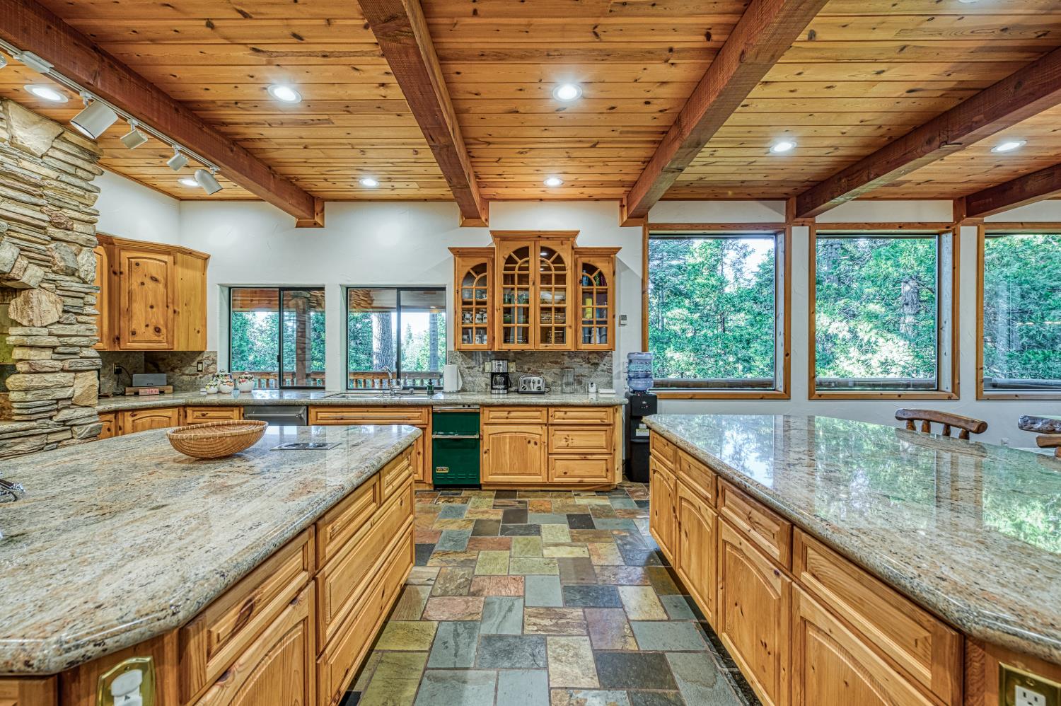 41931 Granite Ridge Rd, Shaver Lake, CA 93664