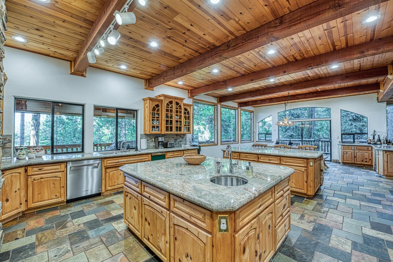 41931 Granite Ridge Rd, Shaver Lake, CA 93664