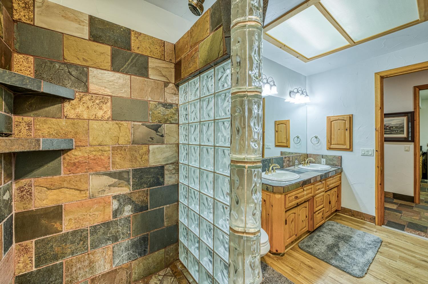 41931 Granite Ridge Rd, Shaver Lake, CA 93664