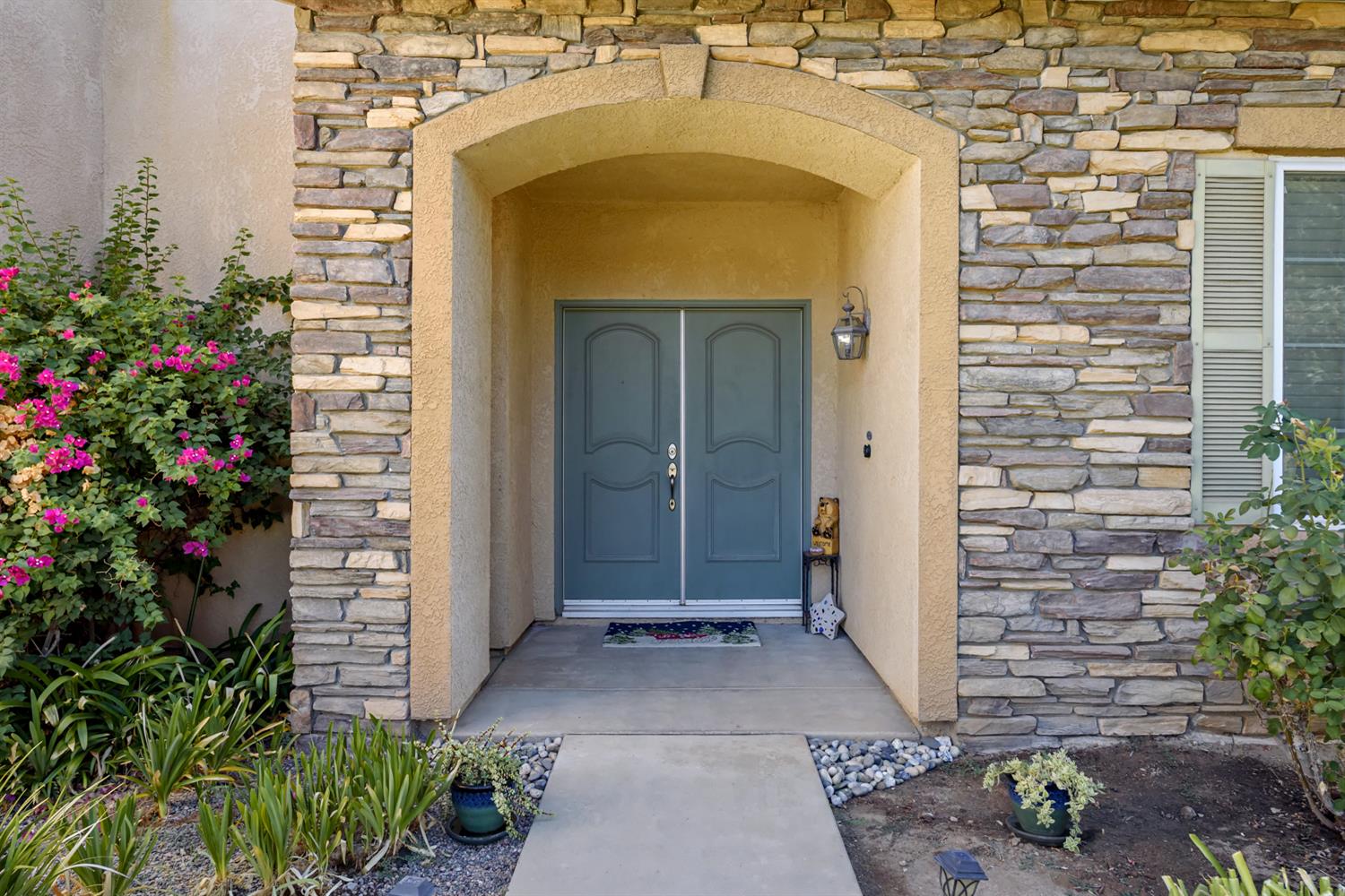 2729 Goshen Ave, Clovis, CA 93611