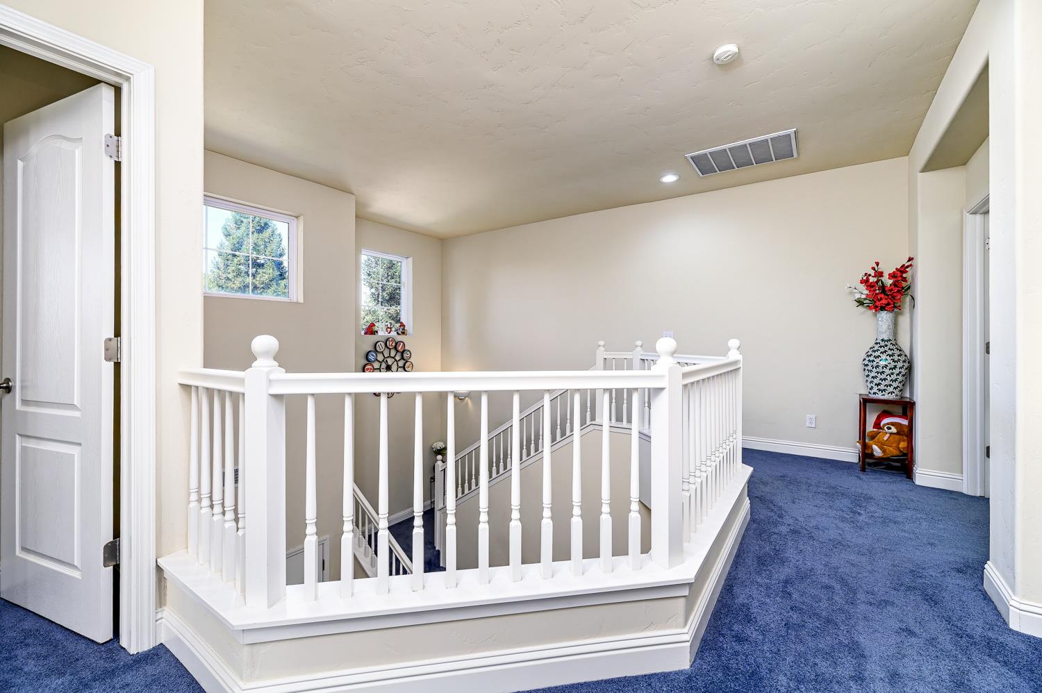 2729 Goshen Ave, Clovis, CA 93611
