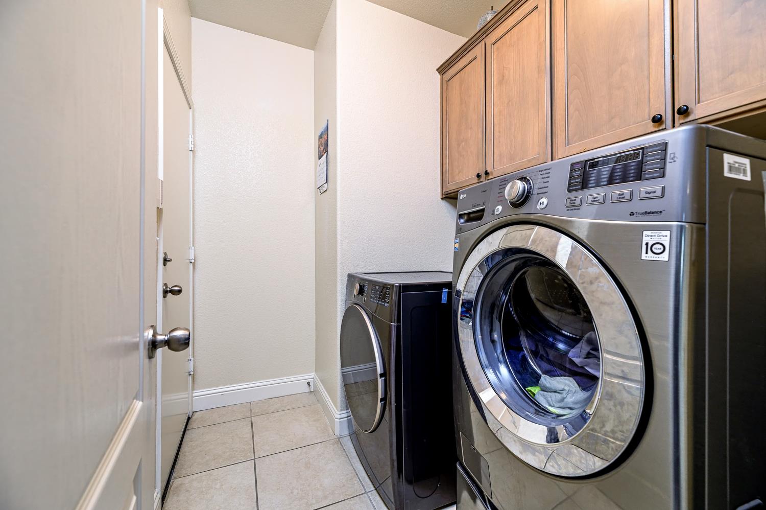 2729 Goshen Ave, Clovis, CA 93611