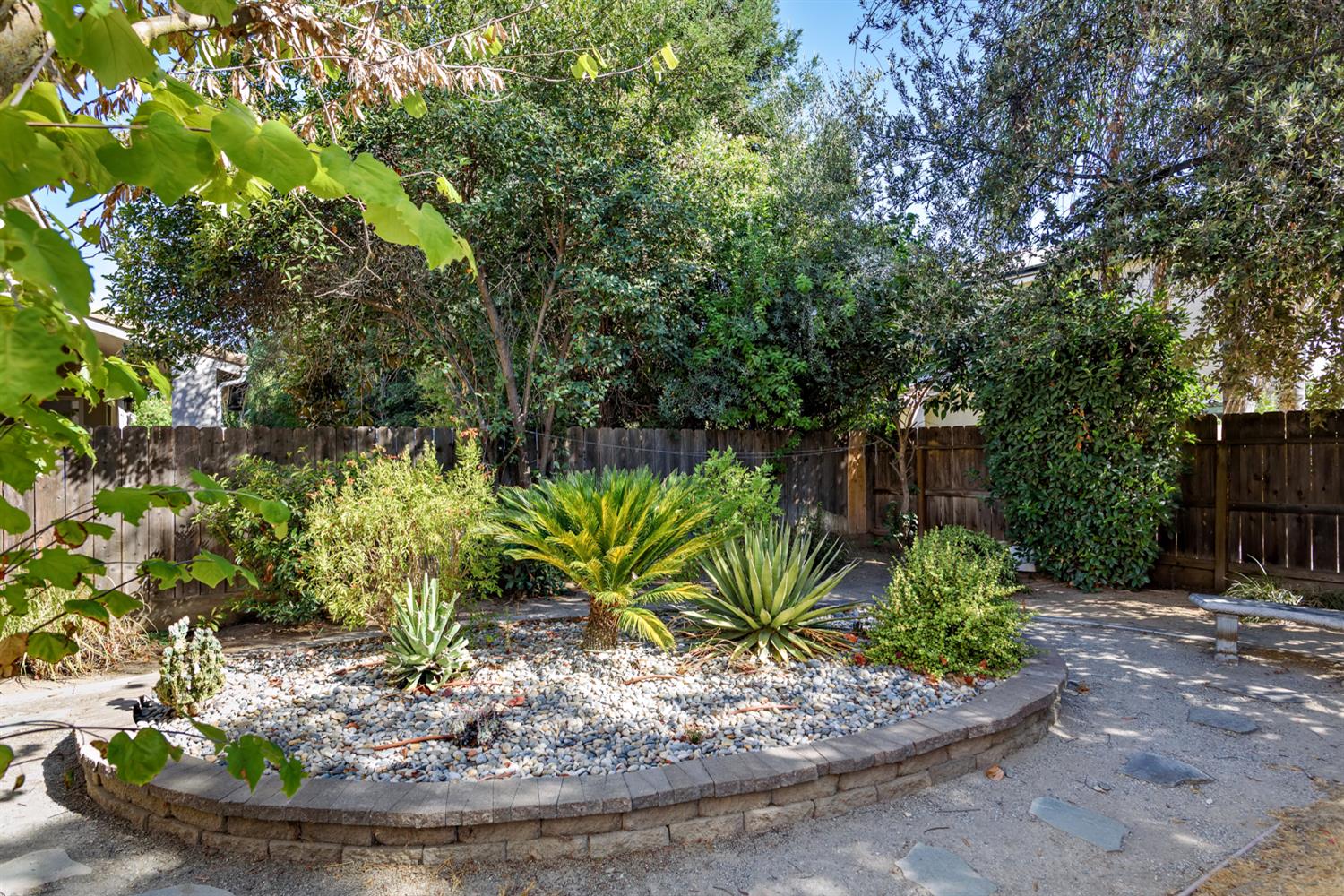 2729 Goshen Ave, Clovis, CA 93611