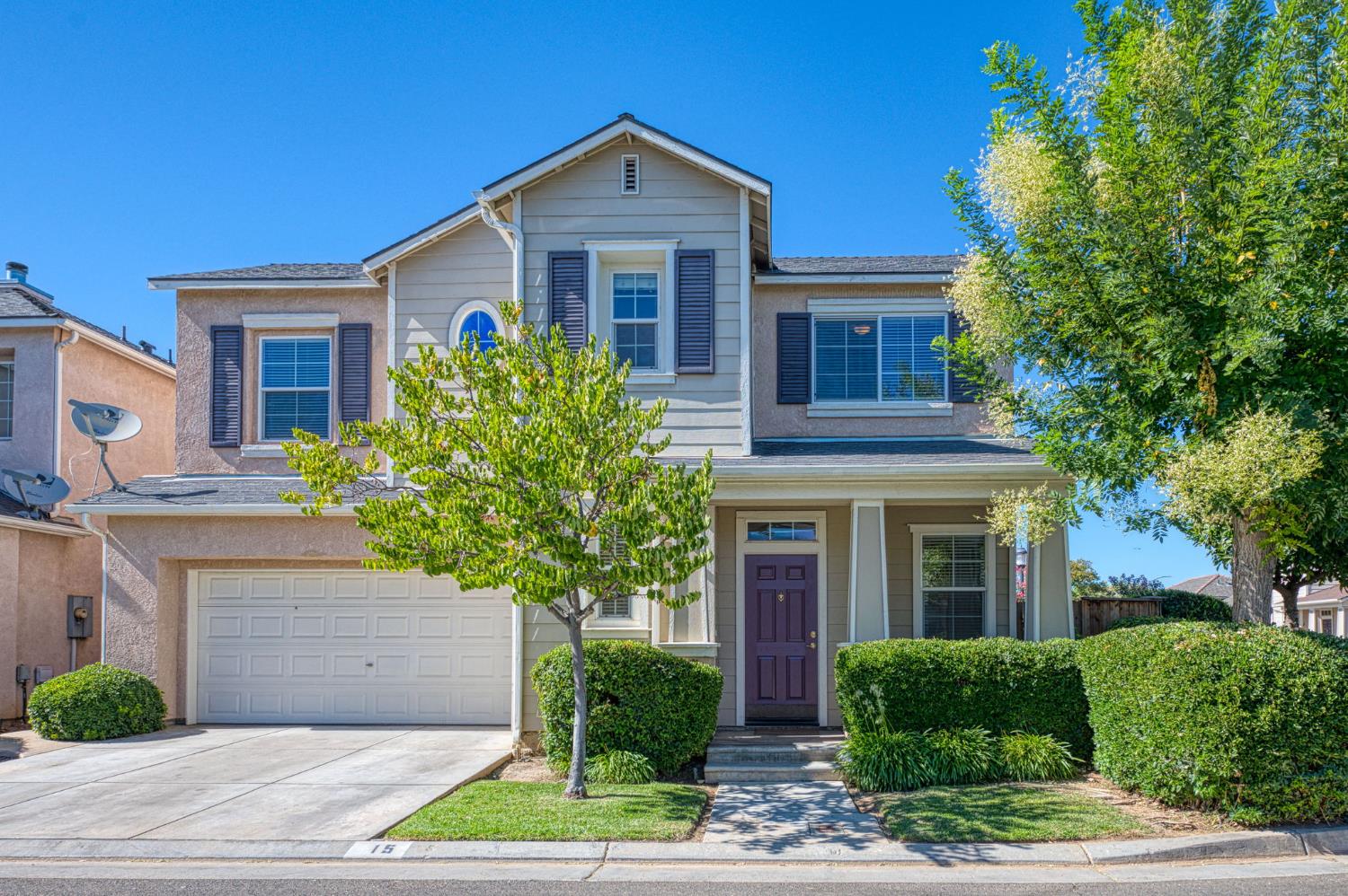 15 W Brittany Ln, Clovis, CA 93619
