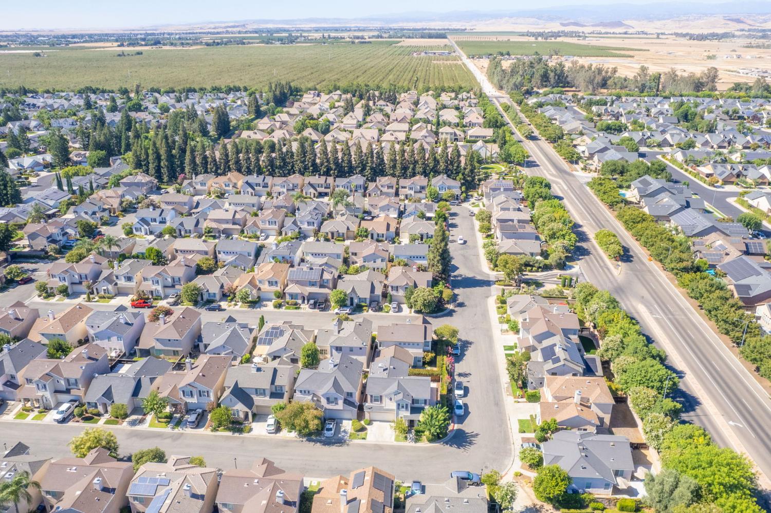 15 W Brittany Ln, Clovis, CA 93619