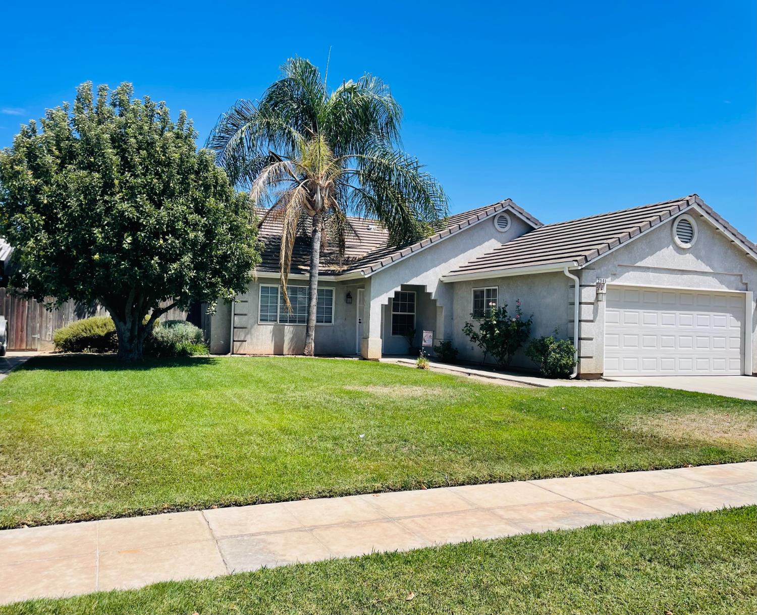 2503 S Walling Ave, Fresno, CA 93727