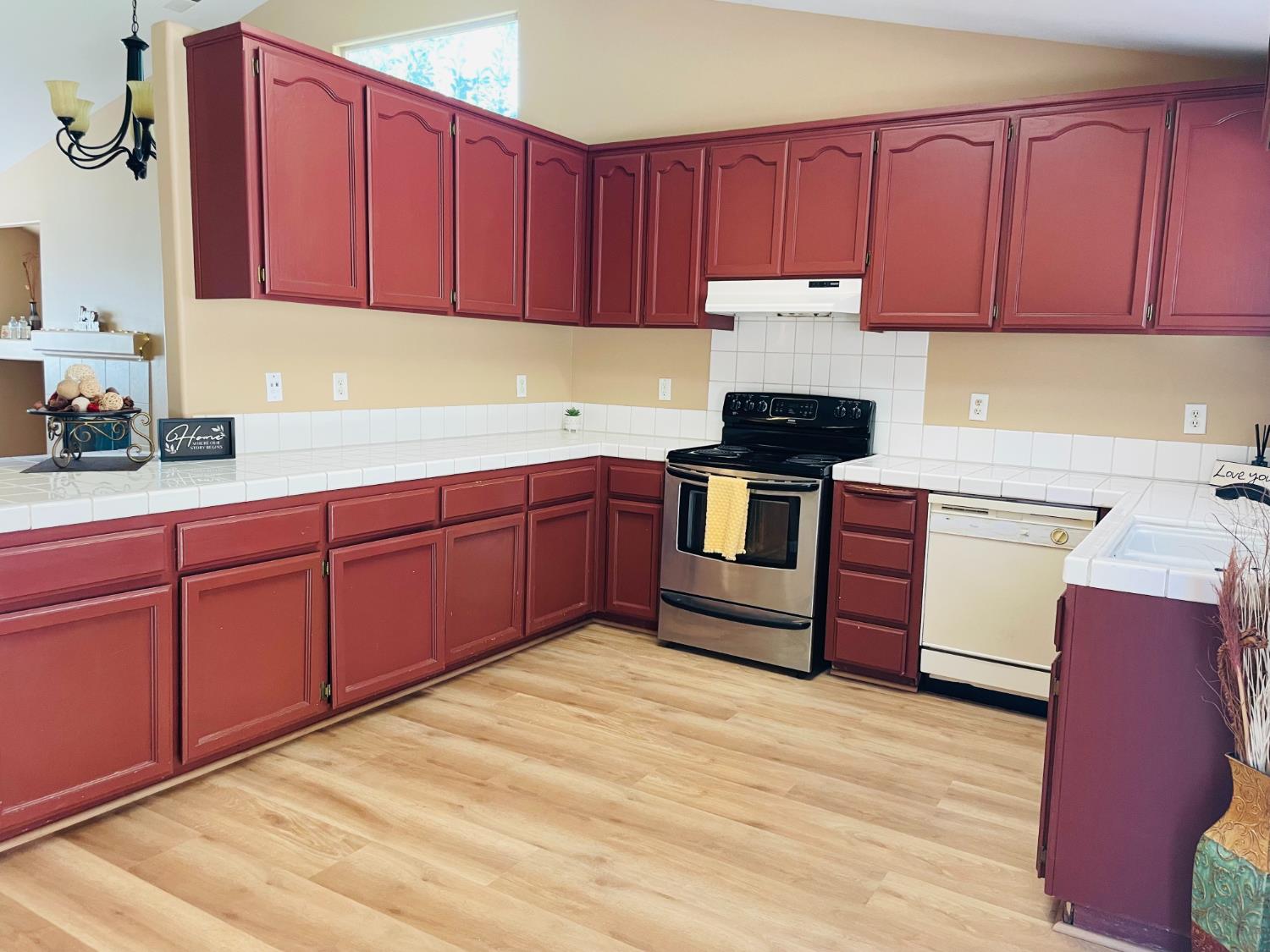 2503 S Walling Ave, Fresno, CA 93727