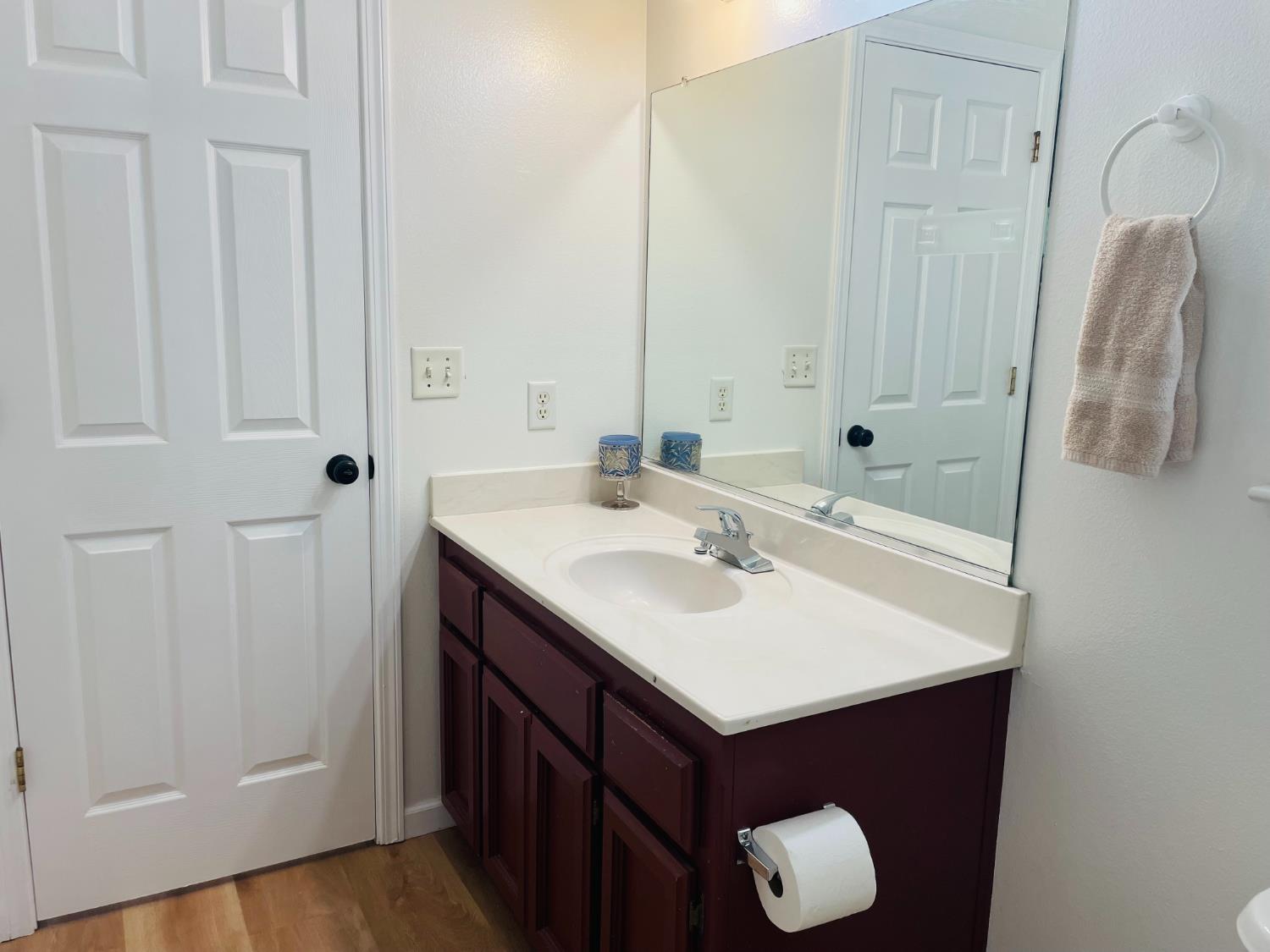 2503 S Walling Ave, Fresno, CA 93727
