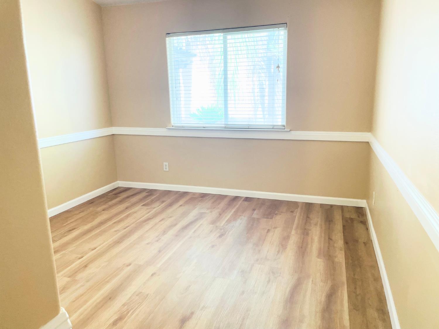 2503 S Walling Ave, Fresno, CA 93727