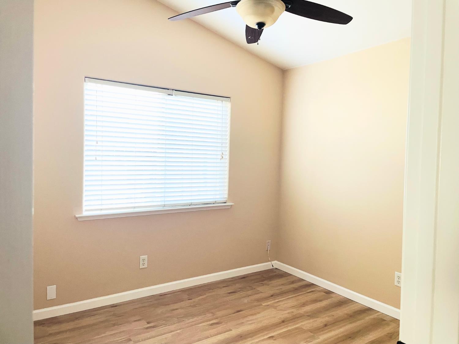 2503 S Walling Ave, Fresno, CA 93727