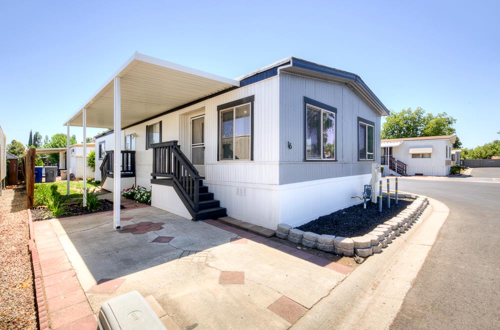 5541 E Tulare St #16, Fresno, CA 93727