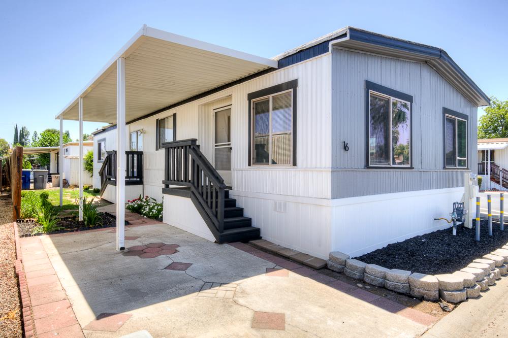 5541 E Tulare St #16, Fresno, CA 93727