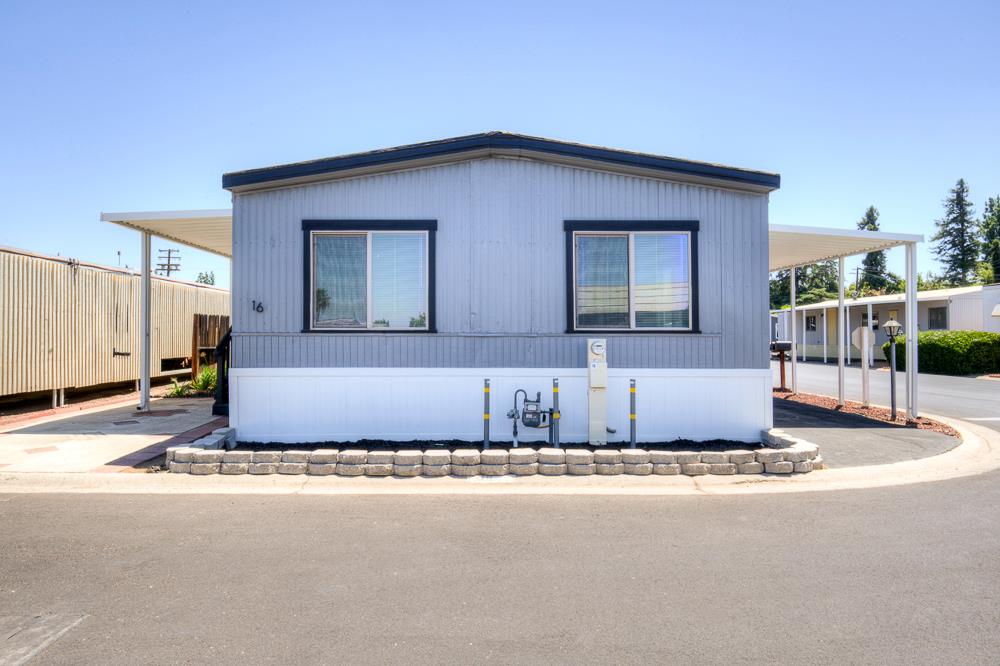 5541 E Tulare St #16, Fresno, CA 93727