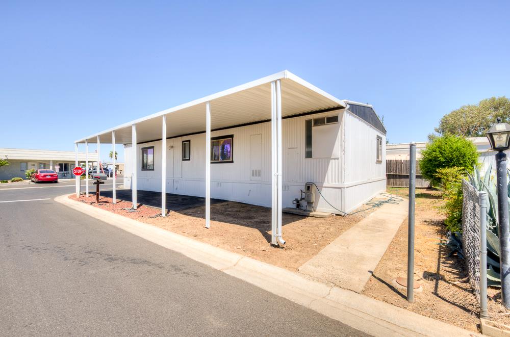 5541 E Tulare St #16, Fresno, CA 93727