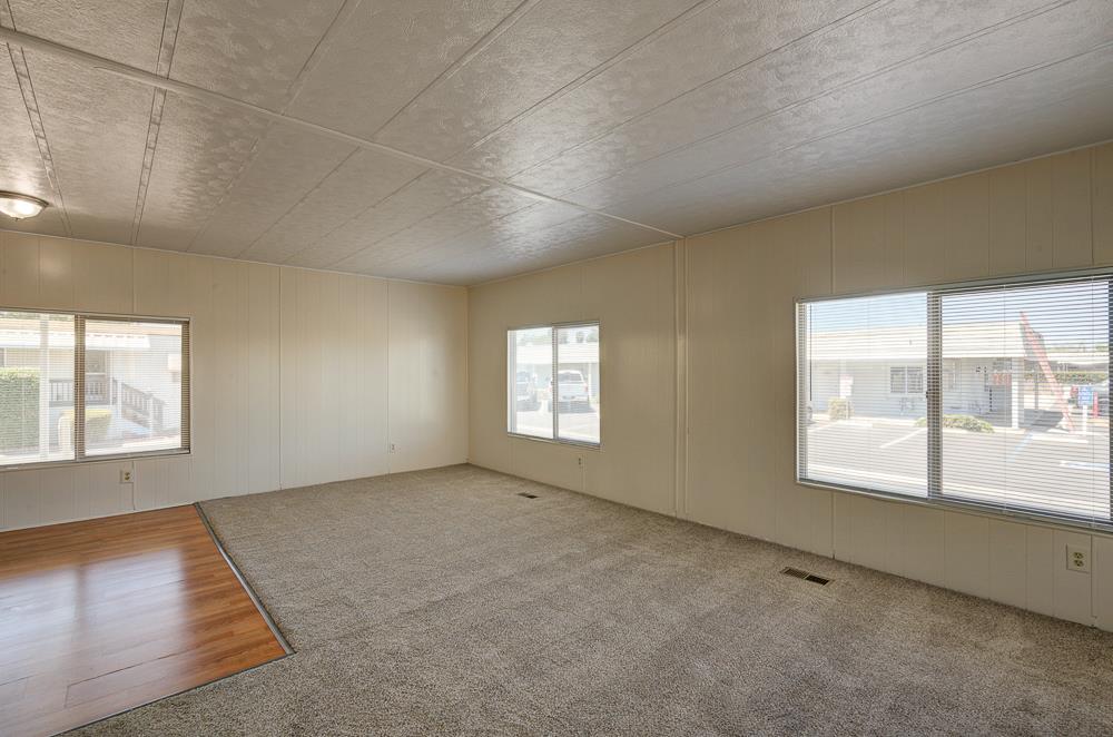 5541 E Tulare St #16, Fresno, CA 93727