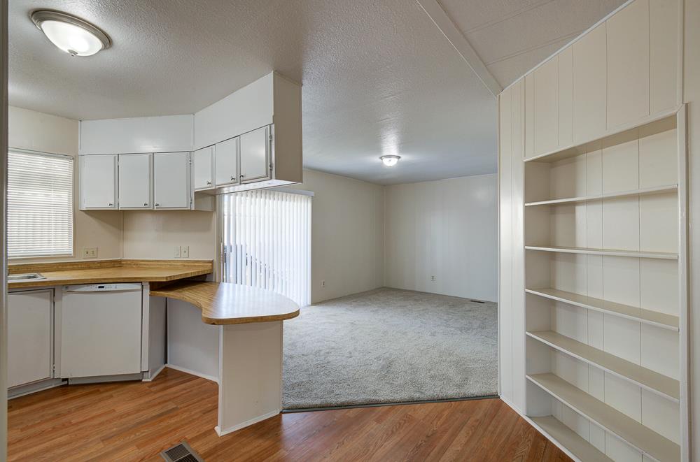 5541 E Tulare St #16, Fresno, CA 93727
