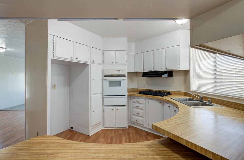 5541 E Tulare St #16, Fresno, CA 93727