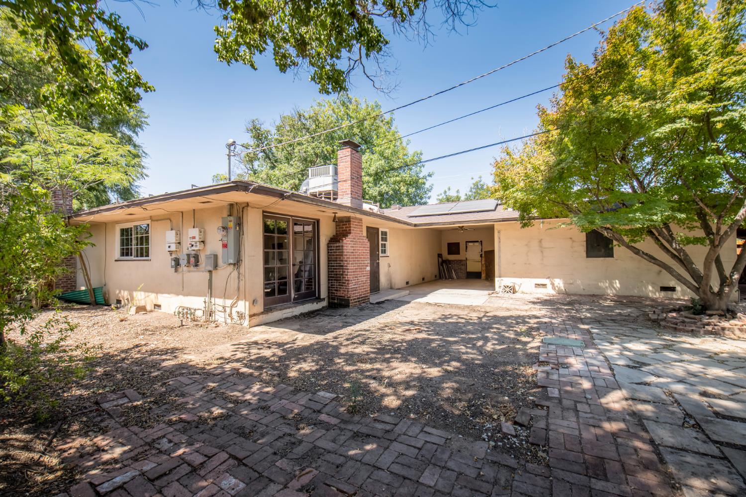 5005 E Harvey Ave, Fresno, CA 93727