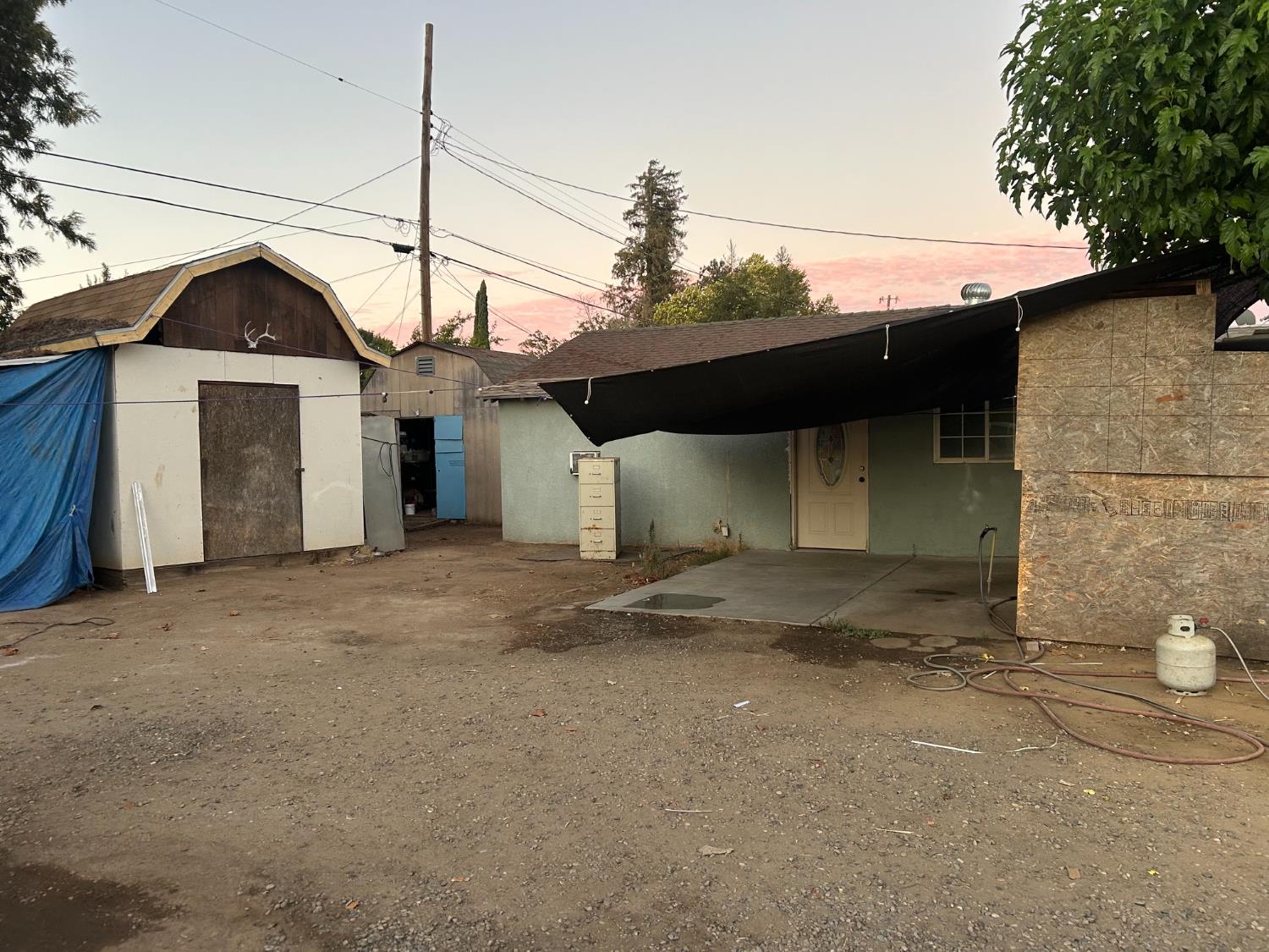 4959 E Mckenzie Ave, Fresno, CA 93727