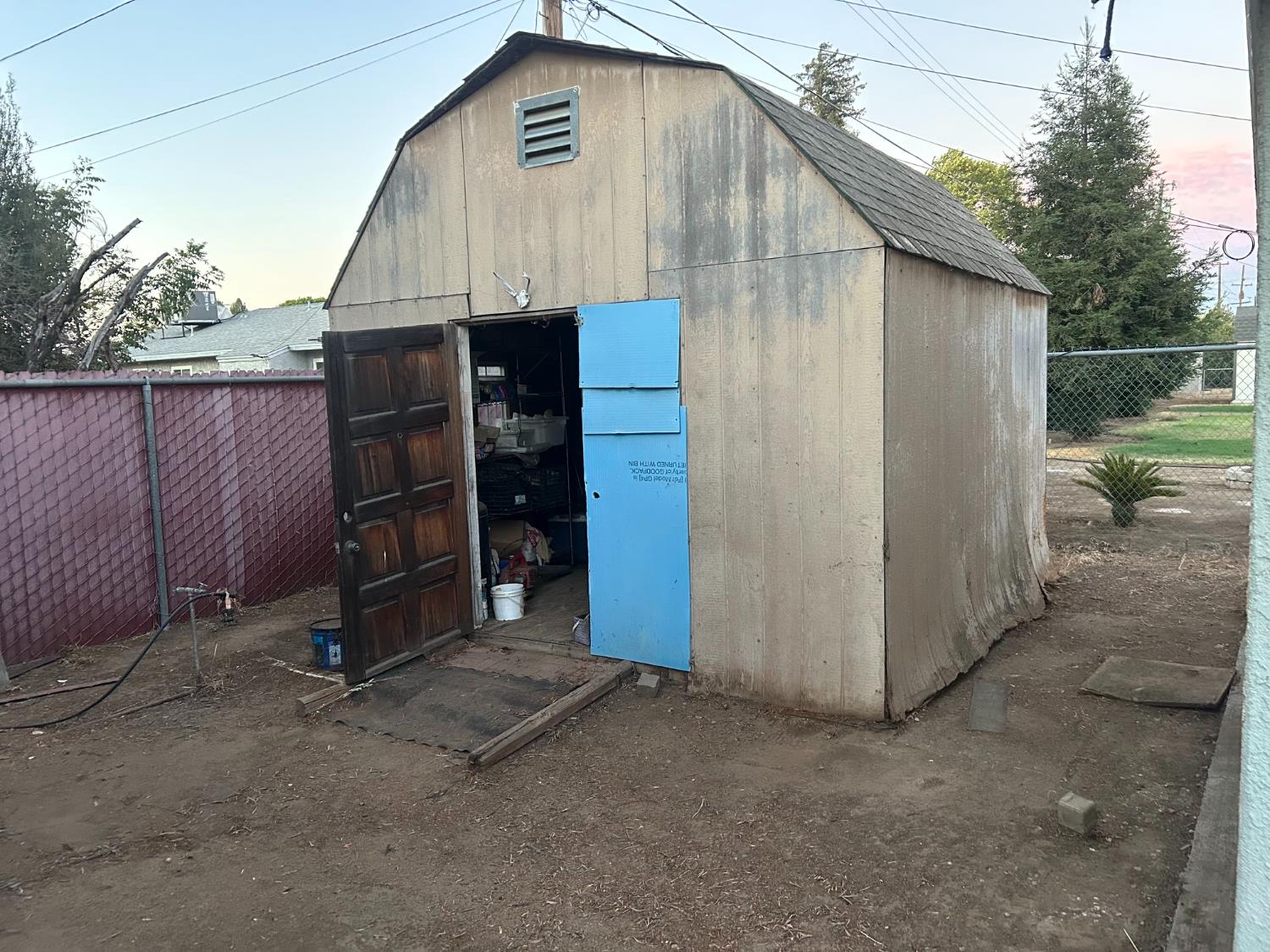 4959 E Mckenzie Ave, Fresno, CA 93727