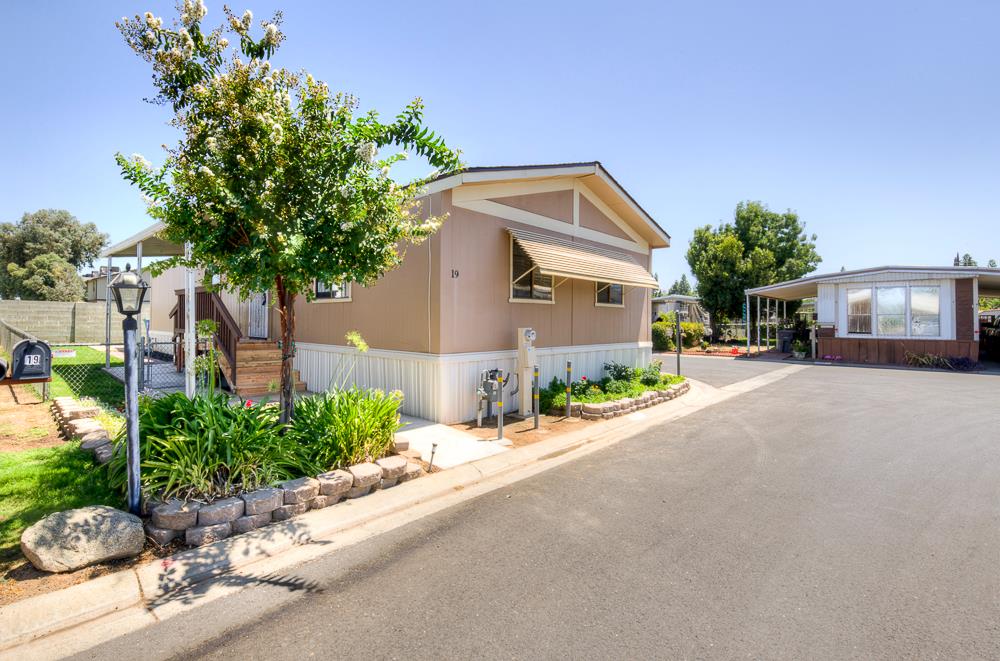 5541 E Tulare St #19, Fresno, CA 93727
