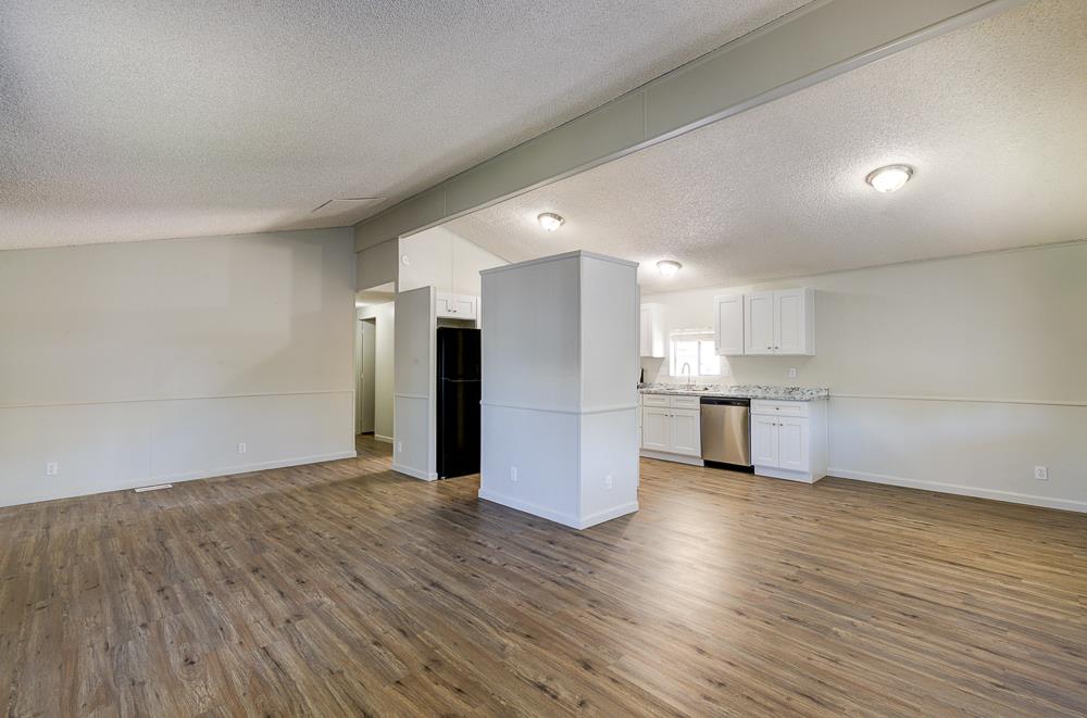 5541 E Tulare St #19, Fresno, CA 93727