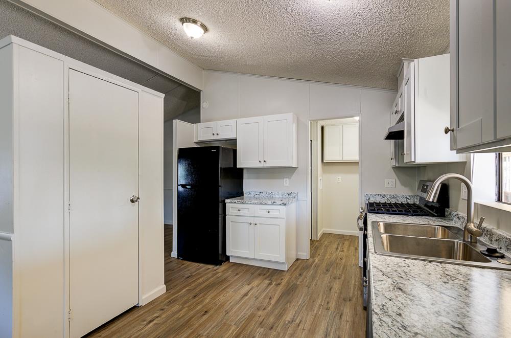 5541 E Tulare St #19, Fresno, CA 93727