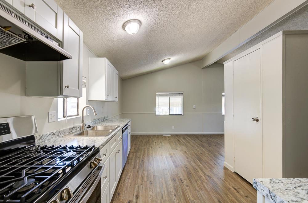 5541 E Tulare St #19, Fresno, CA 93727