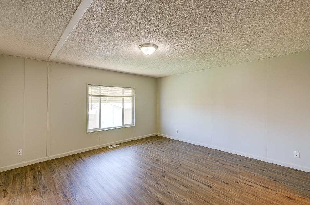 5541 E Tulare St #19, Fresno, CA 93727