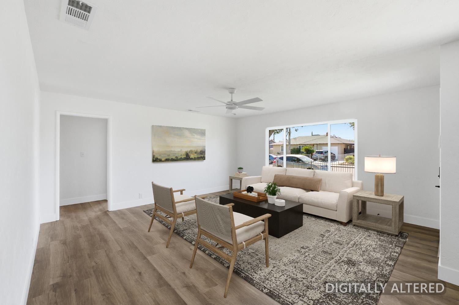 4056 E Brentwood Ave, Fresno, CA 93703