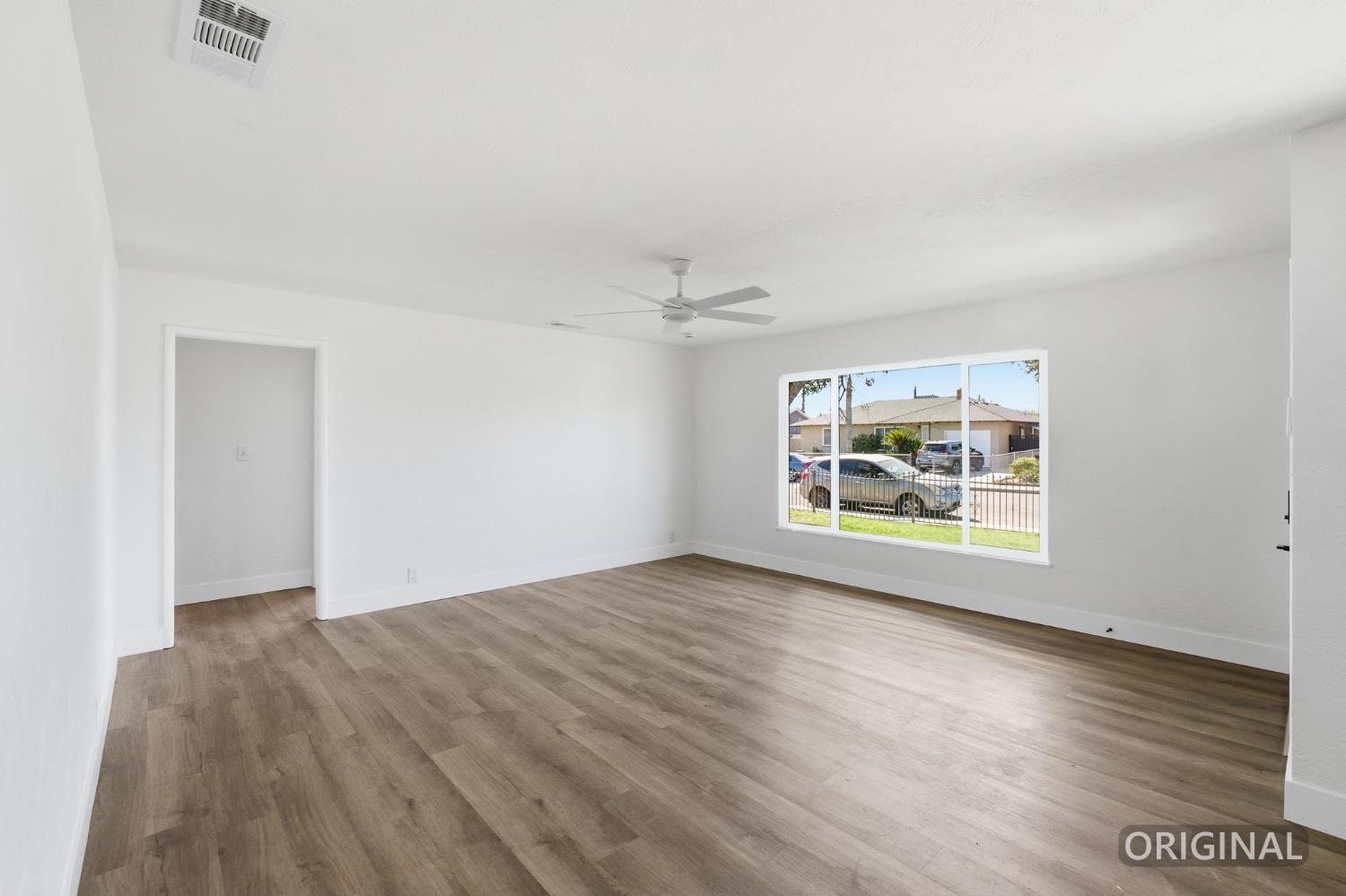 4056 E Brentwood Ave, Fresno, CA 93703