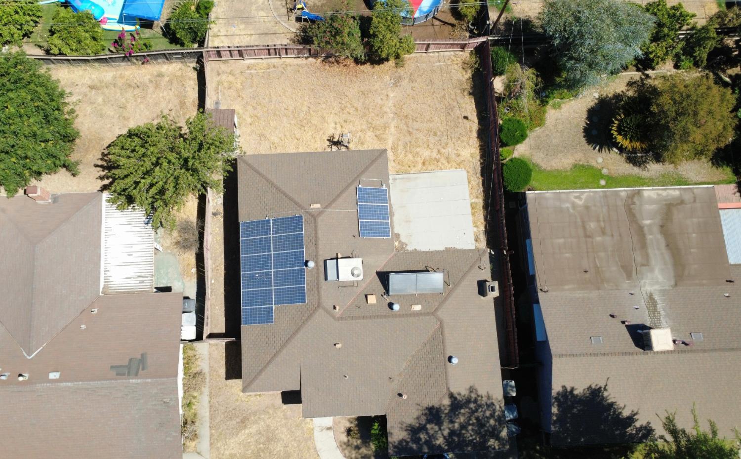 2618 W Pontiac Way, Fresno, CA 93705