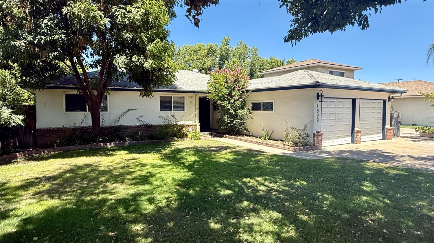 4829 E Santa Ana Ave, Fresno, CA 93726