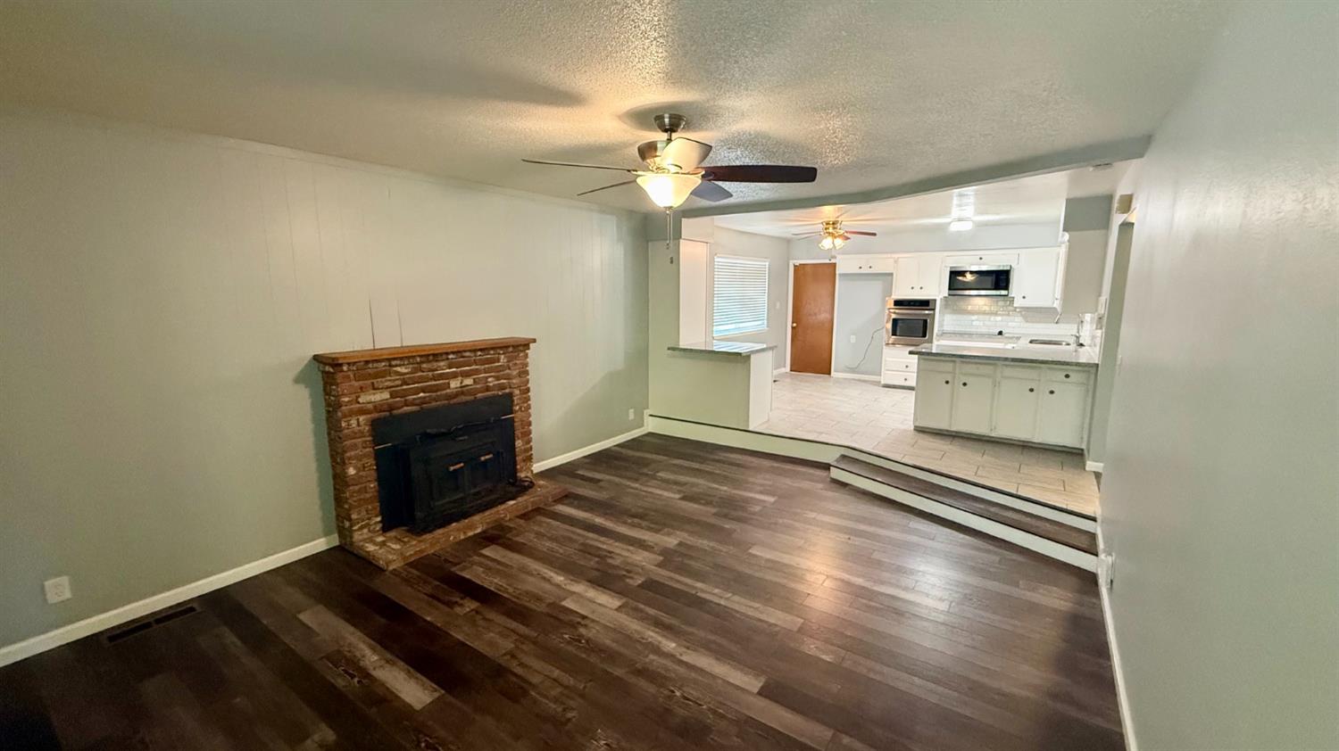 4829 E Santa Ana Ave, Fresno, CA 93726