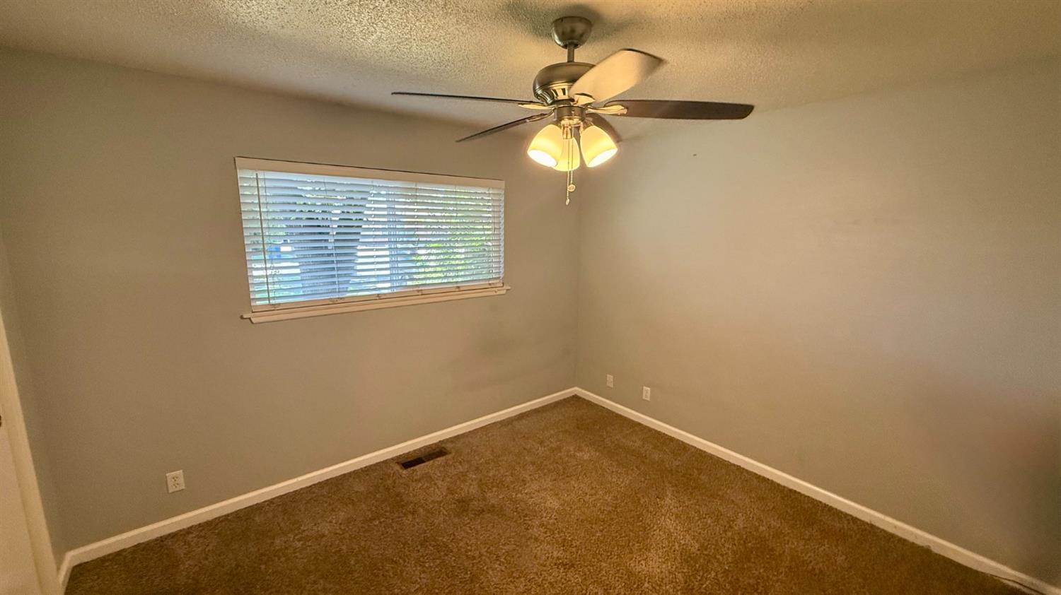 4829 E Santa Ana Ave, Fresno, CA 93726