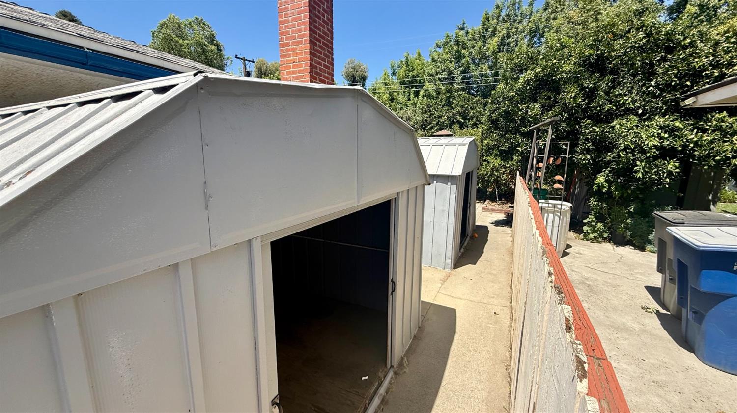 4829 E Santa Ana Ave, Fresno, CA 93726