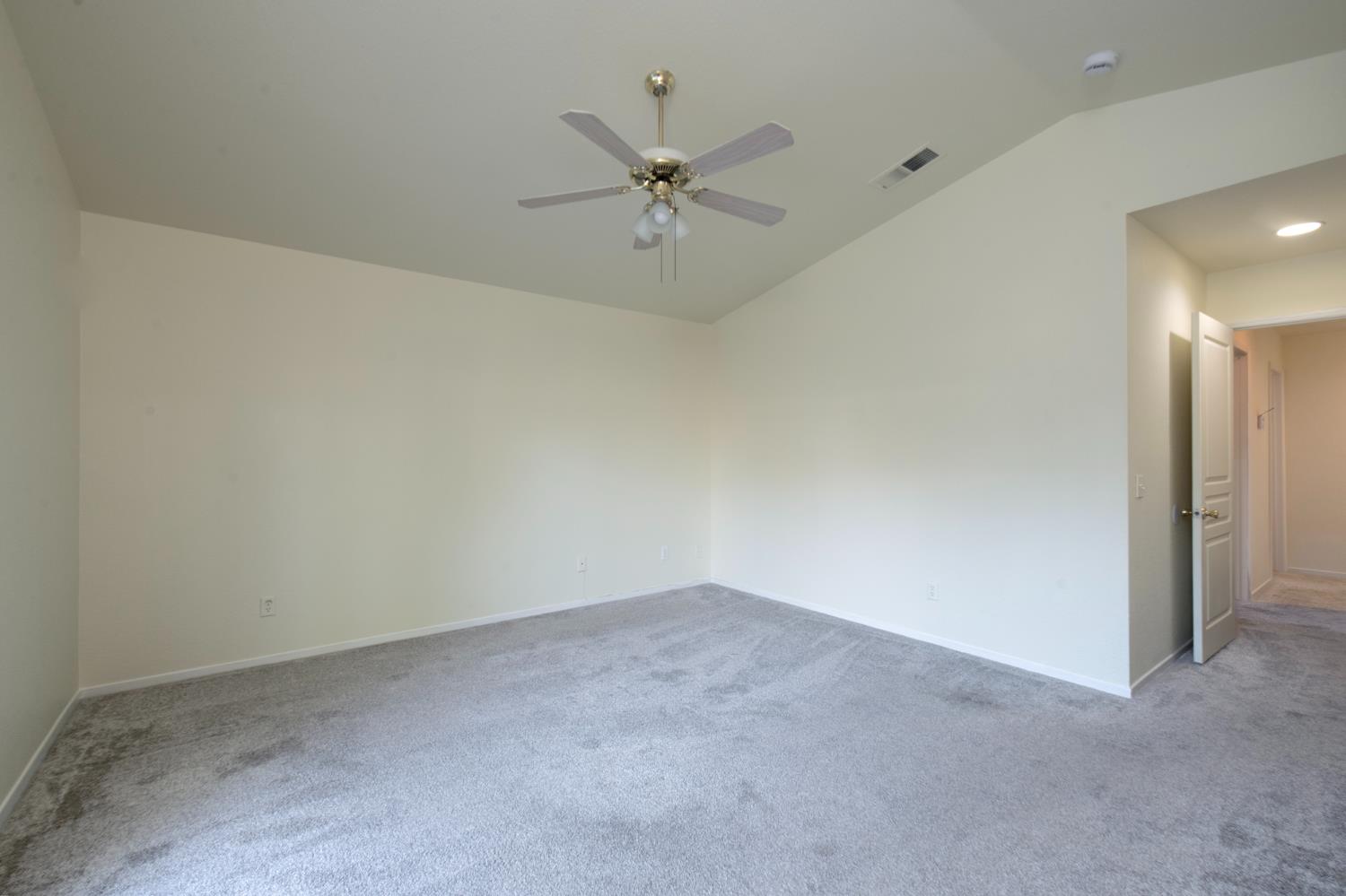 3745 N Cornelia Ave, Fresno, CA 93722