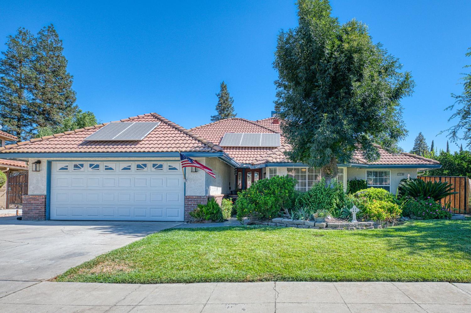 3239 Doubletree Way, Madera, CA 93637