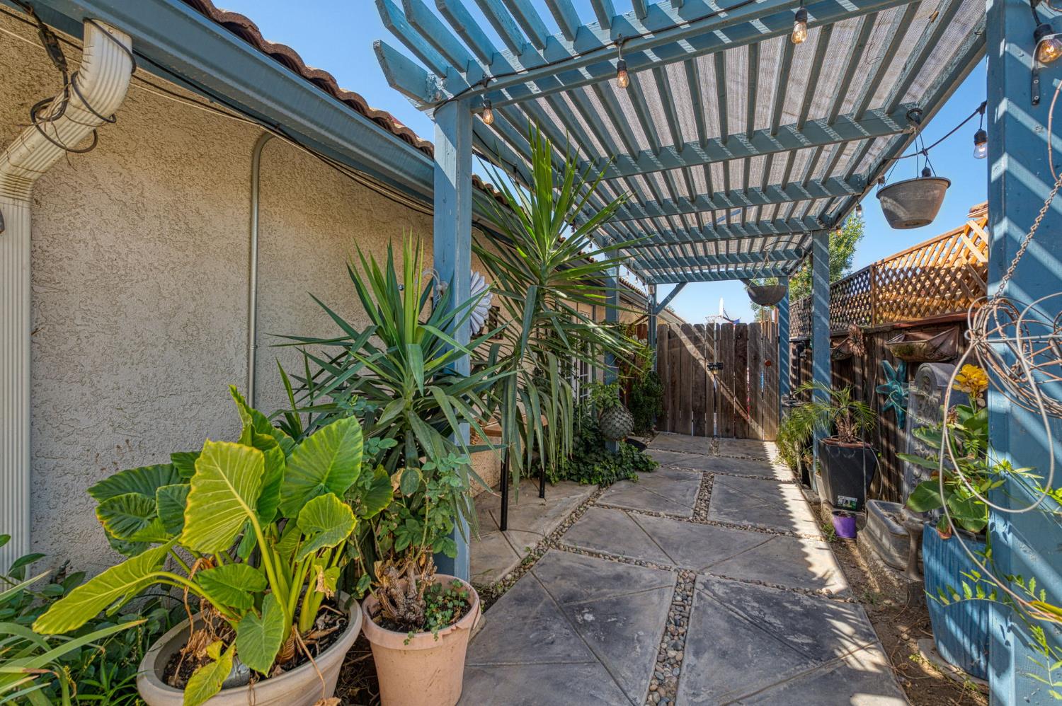 3239 Doubletree Way, Madera, CA 93637