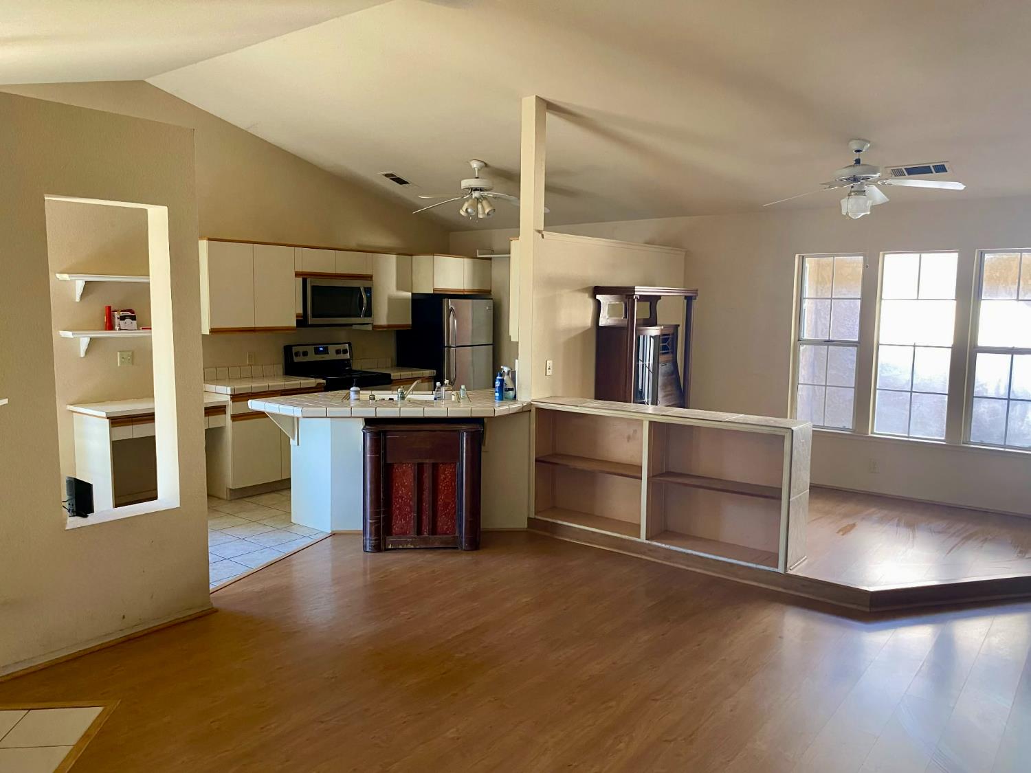 324 S Rabe Ave, Fresno, CA 93727