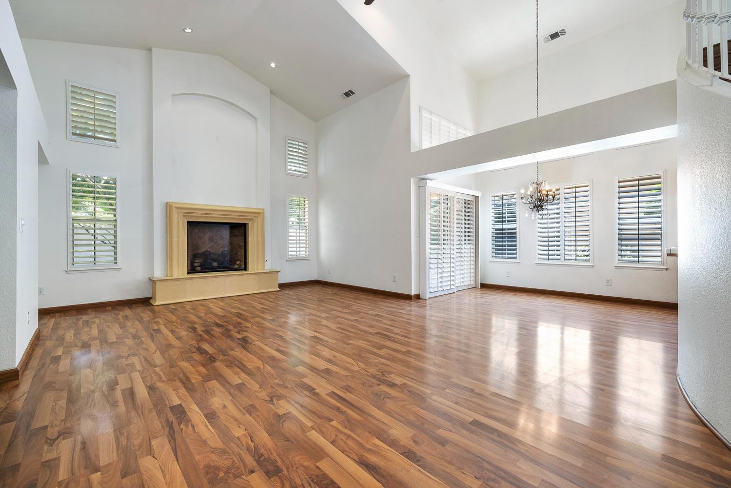 645 E Champlain Dr #149, Fresno, CA 93730