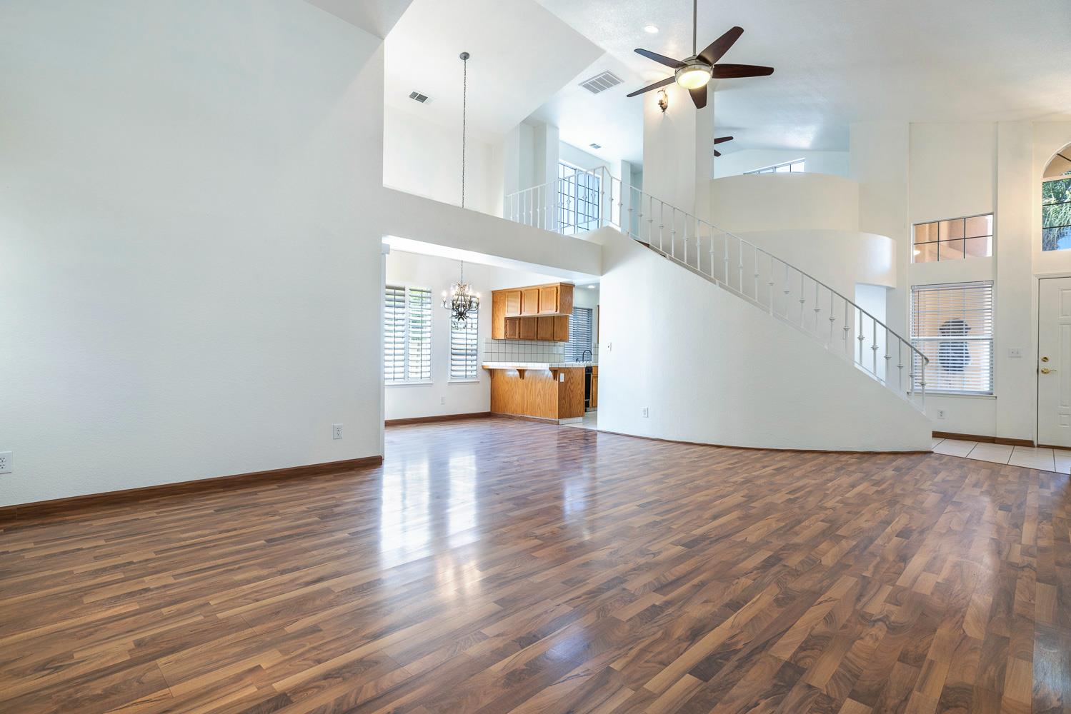 645 E Champlain Dr #149, Fresno, CA 93730