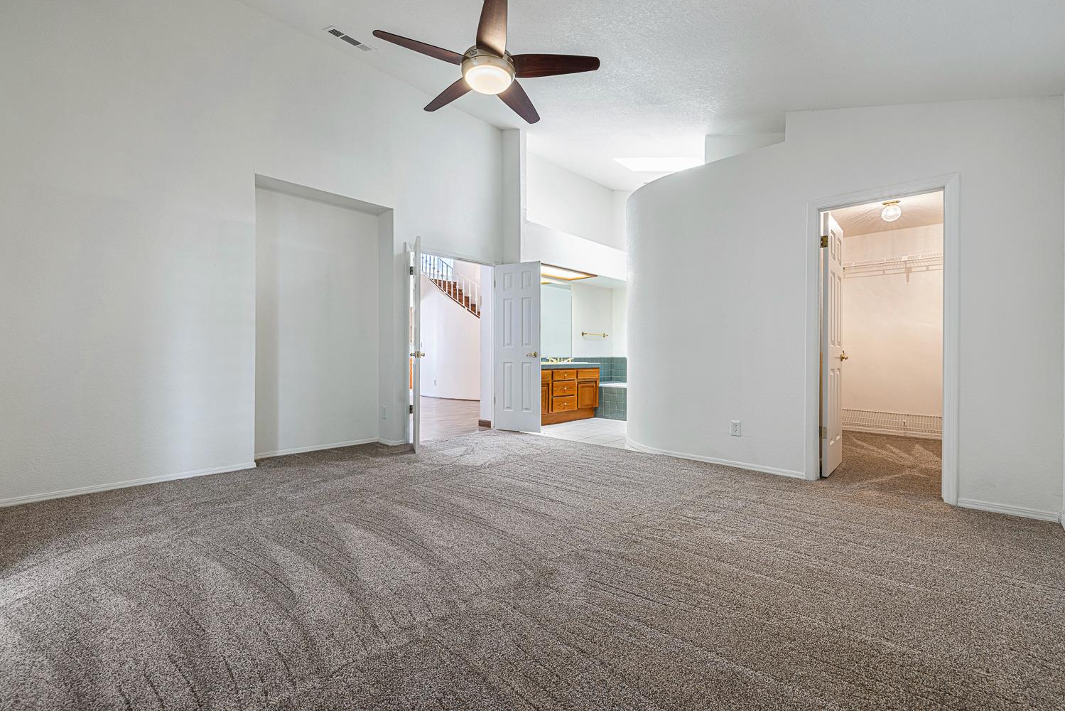 645 E Champlain Dr #149, Fresno, CA 93730