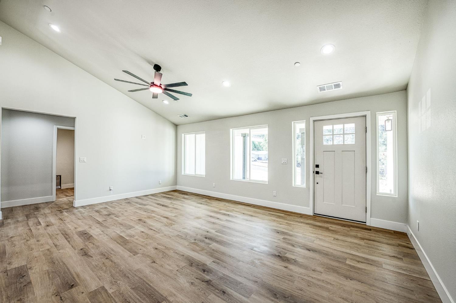 41453 Long Hollow Dr, Coarsegold, CA 93614