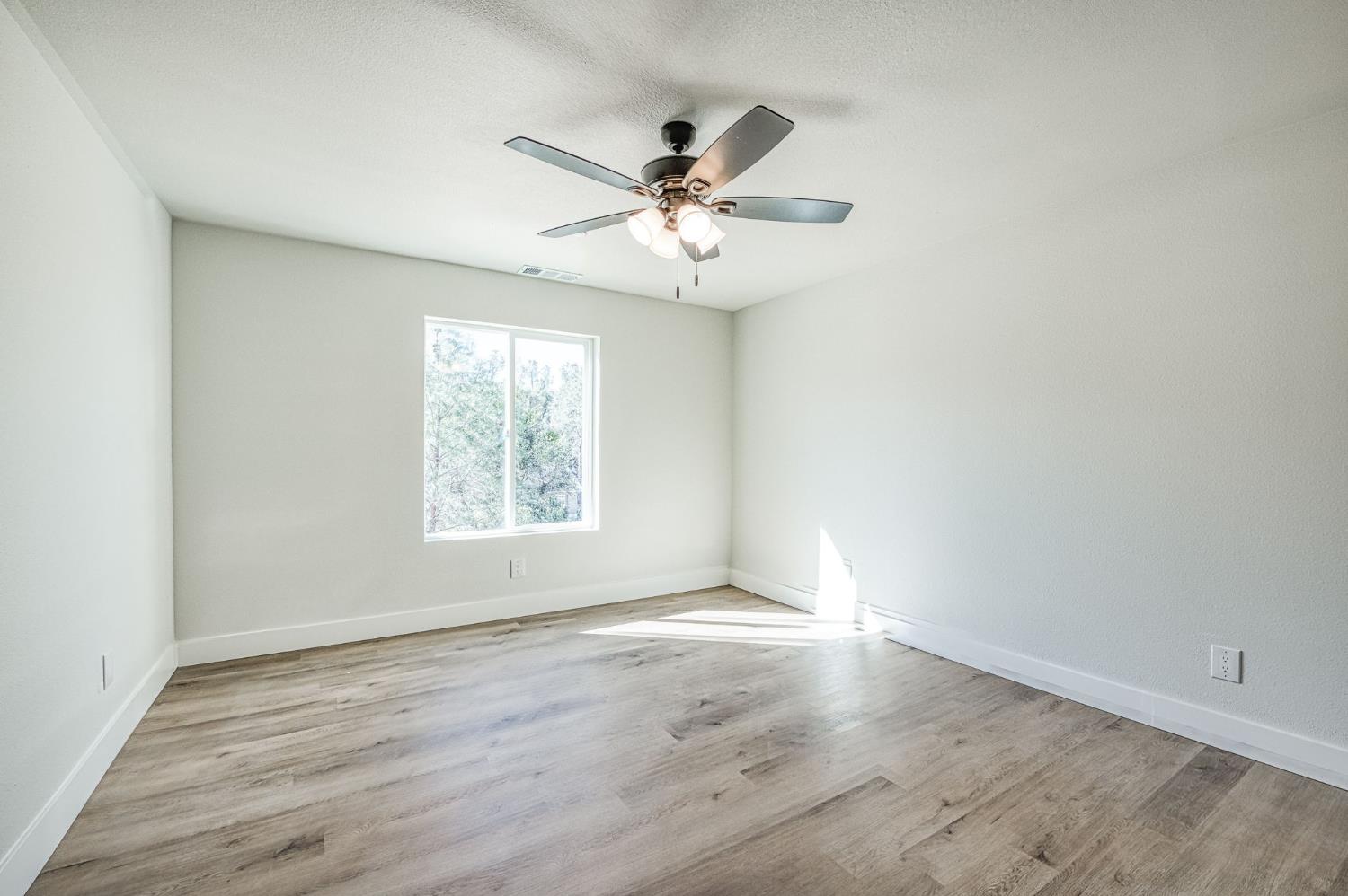 41453 Long Hollow Dr, Coarsegold, CA 93614