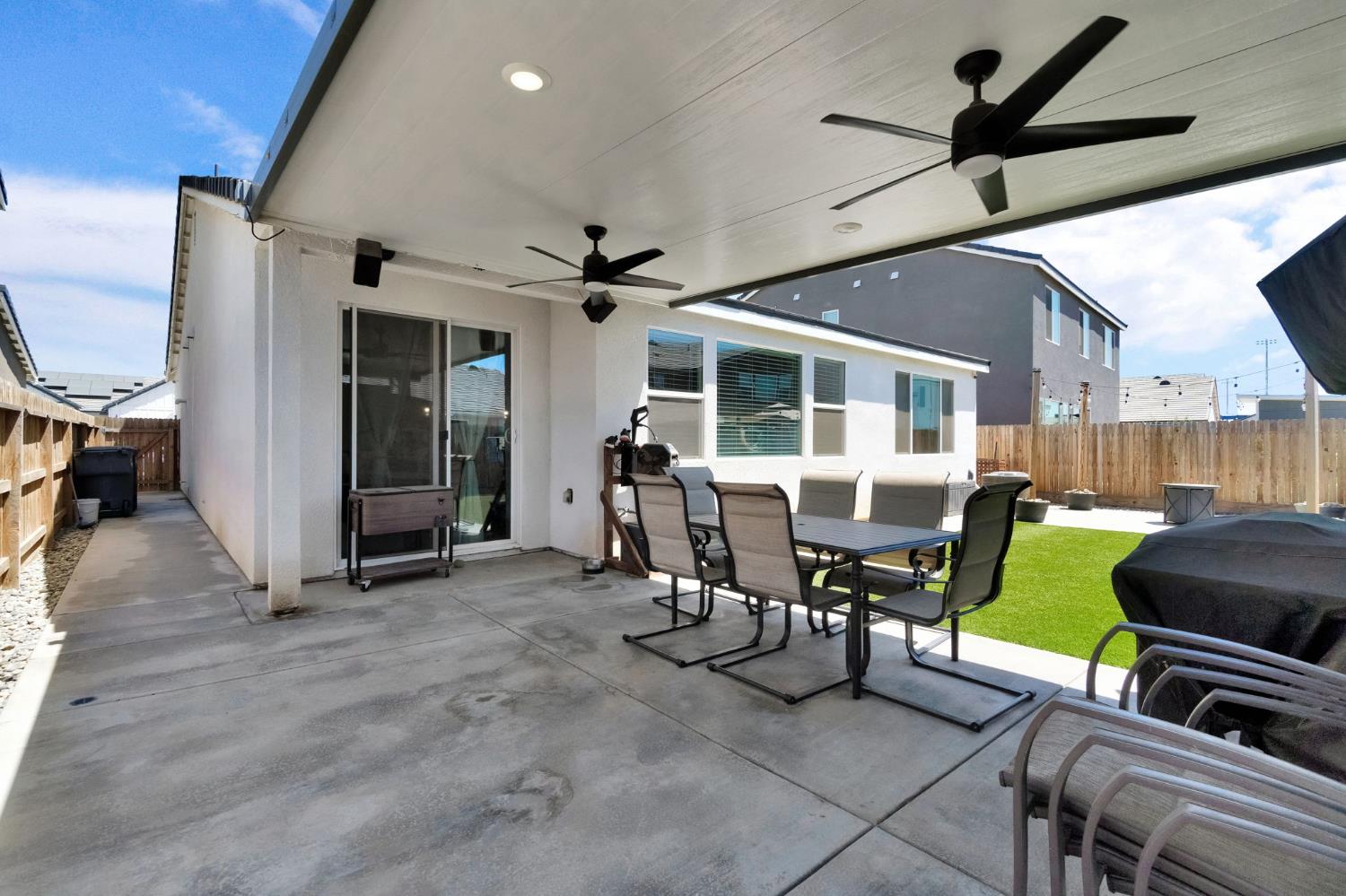 7081 W Ashcroft Ave, Fresno, CA 93723