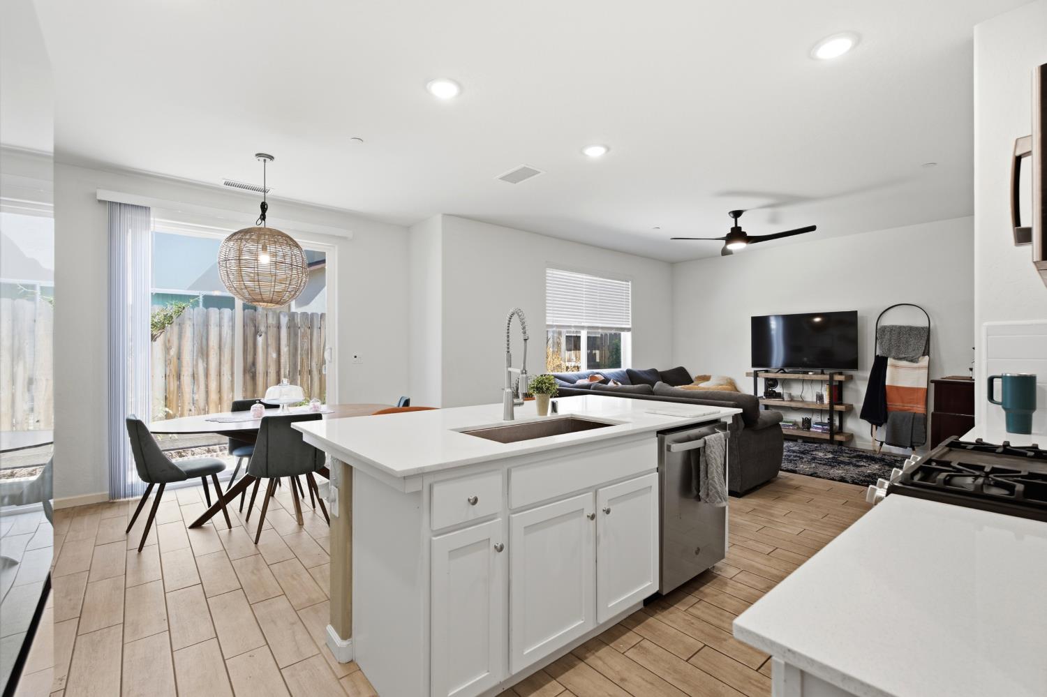 6414 E Meritage, Fresno, CA 93727